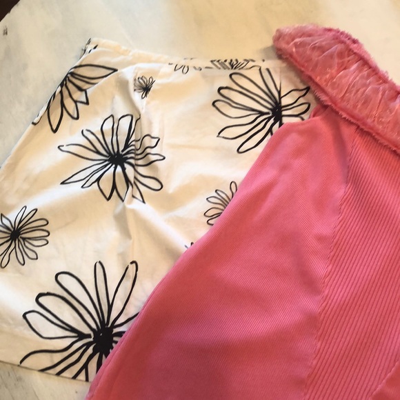 Fun Limited flower skirt - Picture 6 of 6